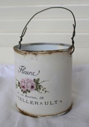 Repurposed Tin Can - Fleurs - Postage is included Australia Wide